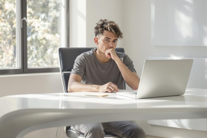 ai-advises-young-workers-rethink-career-blueprints